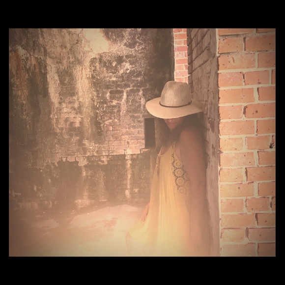 Meet your Posher, Rebekah - Picture 1 of 1